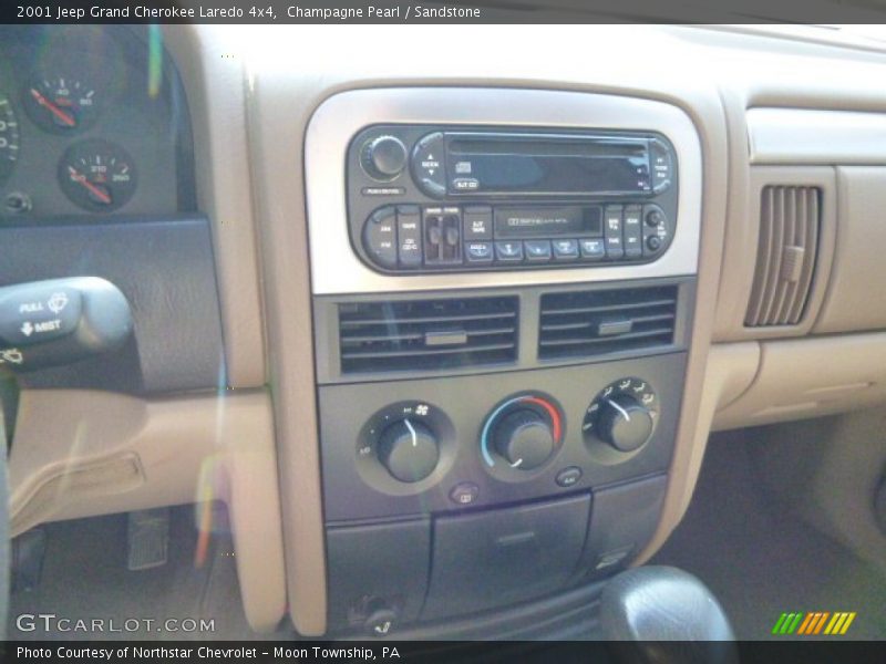 Champagne Pearl / Sandstone 2001 Jeep Grand Cherokee Laredo 4x4