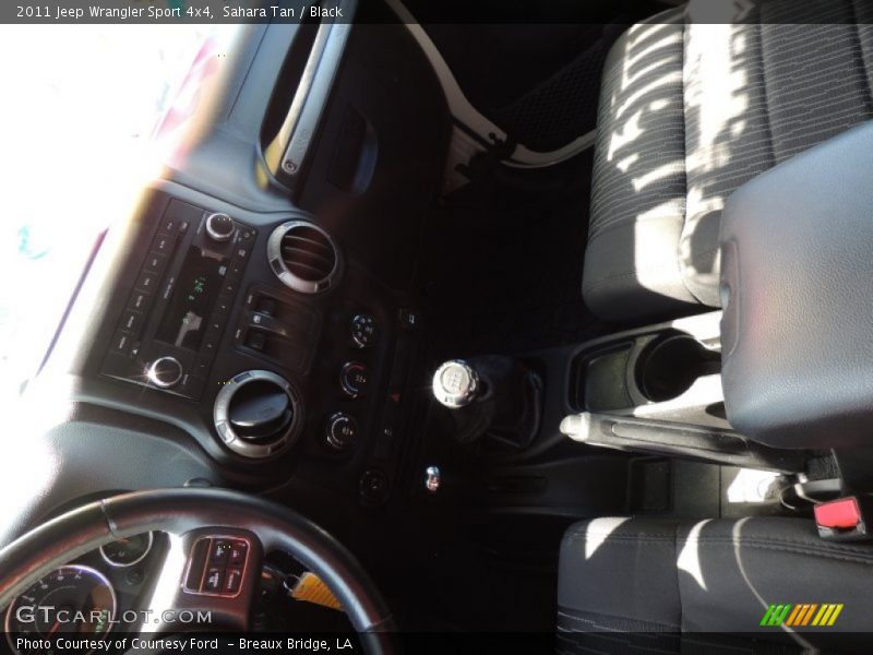 Sahara Tan / Black 2011 Jeep Wrangler Sport 4x4