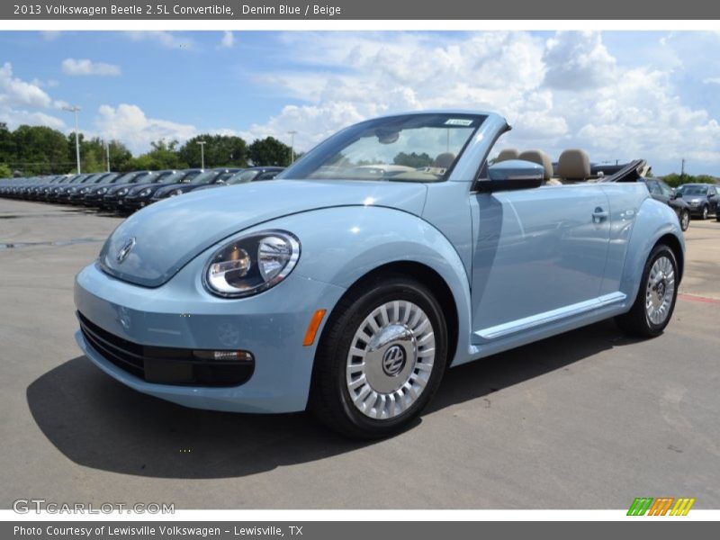 Front 3/4 View of 2013 Beetle 2.5L Convertible