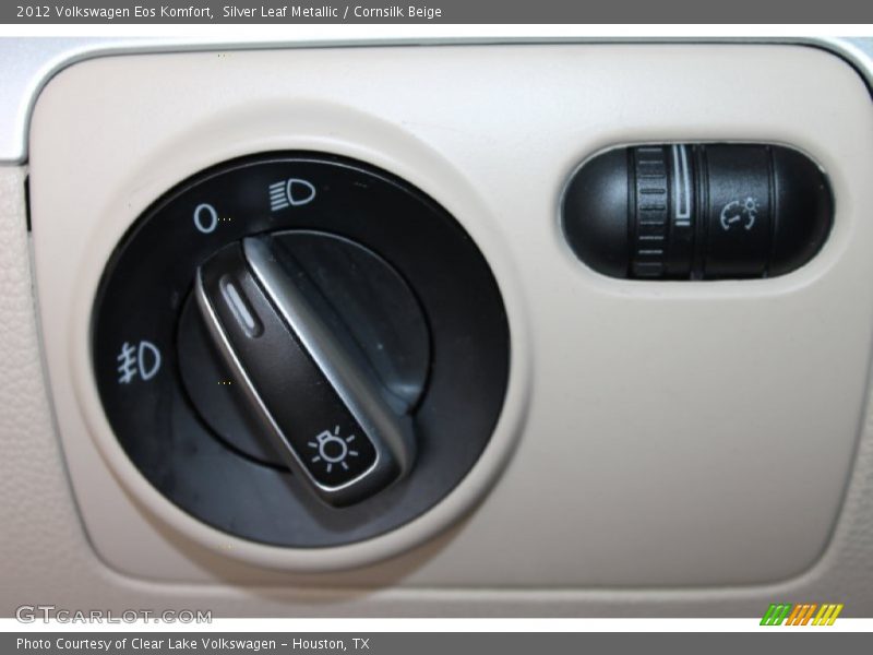 Silver Leaf Metallic / Cornsilk Beige 2012 Volkswagen Eos Komfort