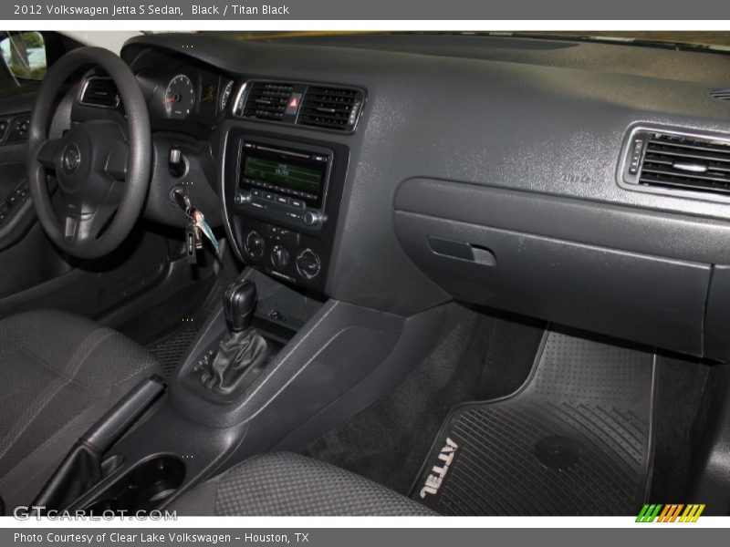 Black / Titan Black 2012 Volkswagen Jetta S Sedan
