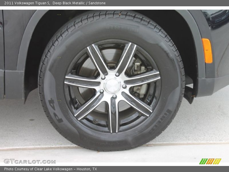 Deep Black Metallic / Sandstone 2011 Volkswagen Tiguan S