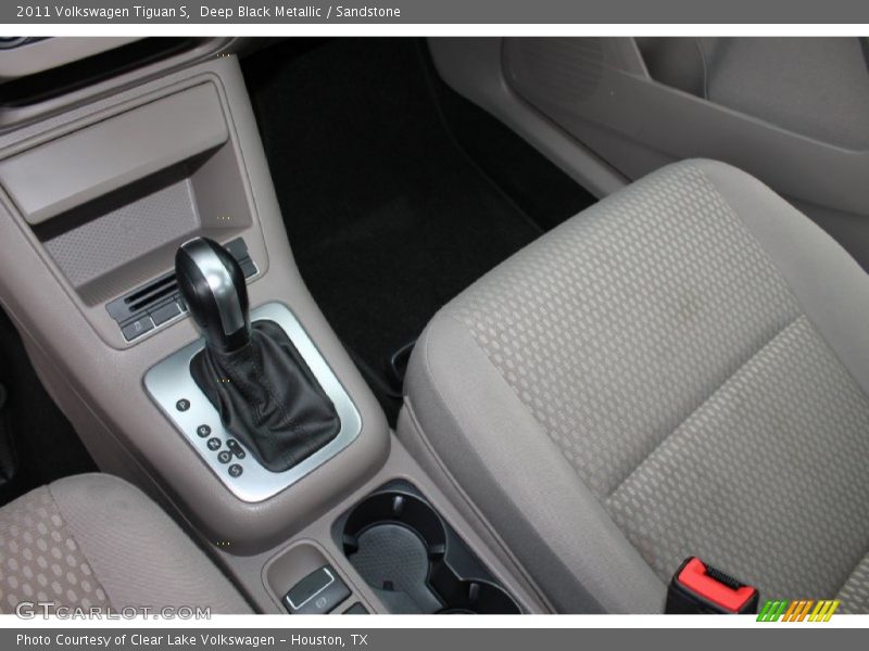 Deep Black Metallic / Sandstone 2011 Volkswagen Tiguan S