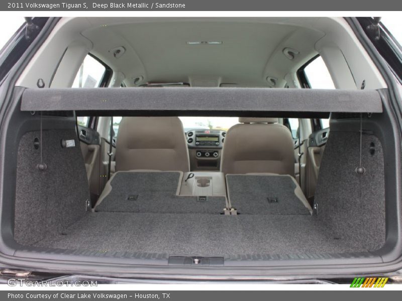 Deep Black Metallic / Sandstone 2011 Volkswagen Tiguan S