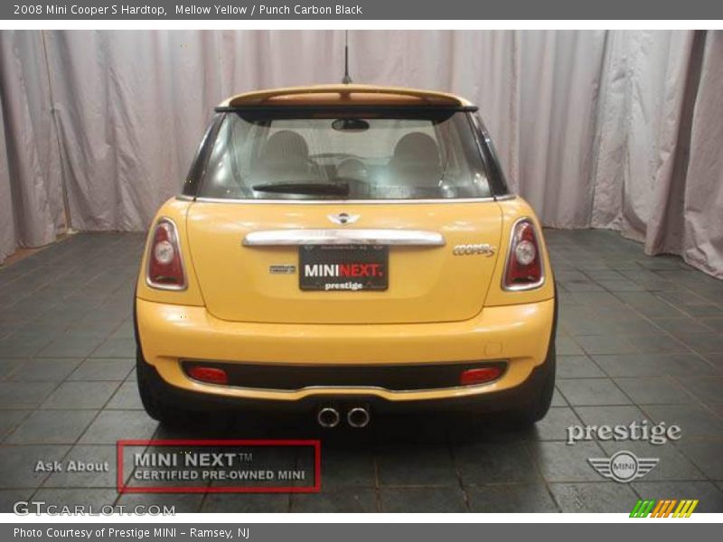 Mellow Yellow / Punch Carbon Black 2008 Mini Cooper S Hardtop
