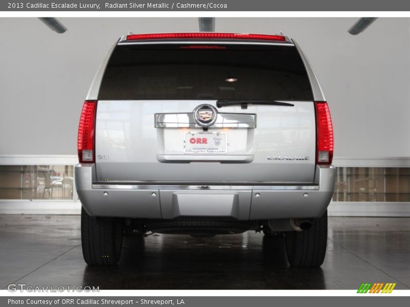 Radiant Silver Metallic / Cashmere/Cocoa 2013 Cadillac Escalade Luxury