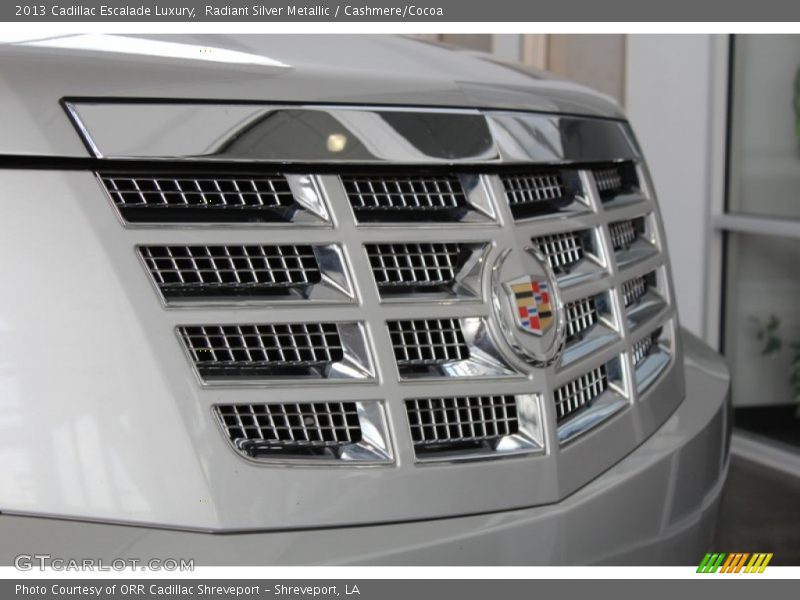 Radiant Silver Metallic / Cashmere/Cocoa 2013 Cadillac Escalade Luxury