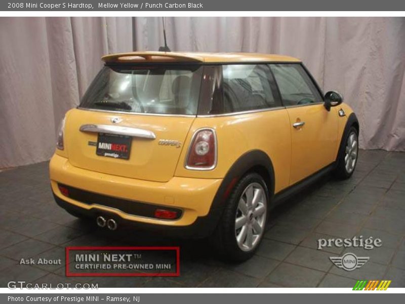 Mellow Yellow / Punch Carbon Black 2008 Mini Cooper S Hardtop