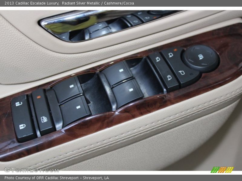 Controls of 2013 Escalade Luxury