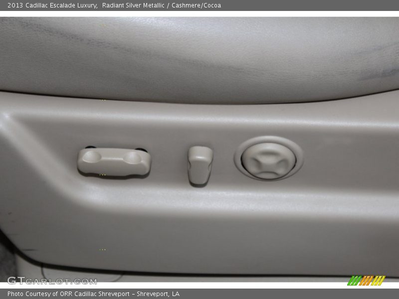 Radiant Silver Metallic / Cashmere/Cocoa 2013 Cadillac Escalade Luxury