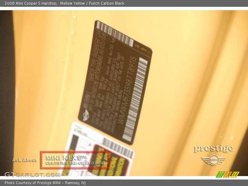 Mellow Yellow / Punch Carbon Black 2008 Mini Cooper S Hardtop