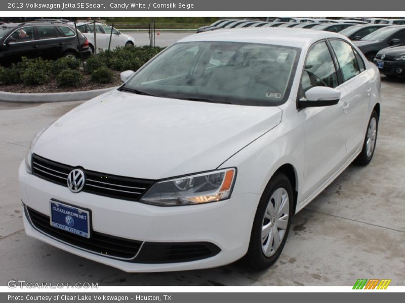 Candy White / Cornsilk Beige 2013 Volkswagen Jetta SE Sedan