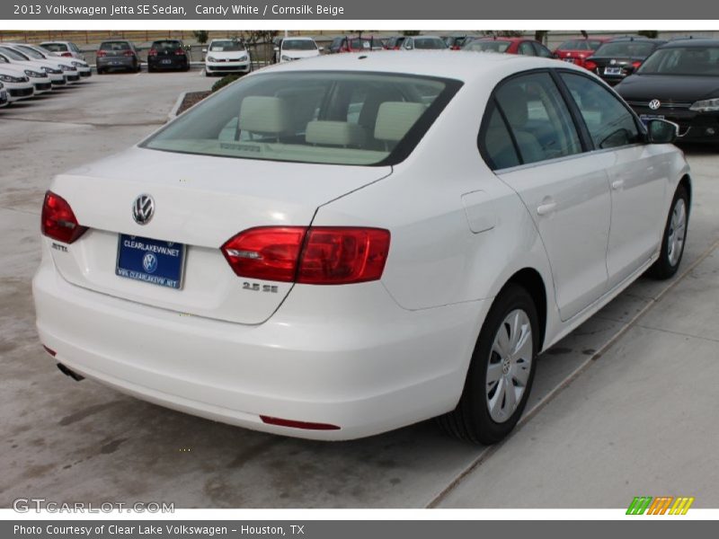 Candy White / Cornsilk Beige 2013 Volkswagen Jetta SE Sedan