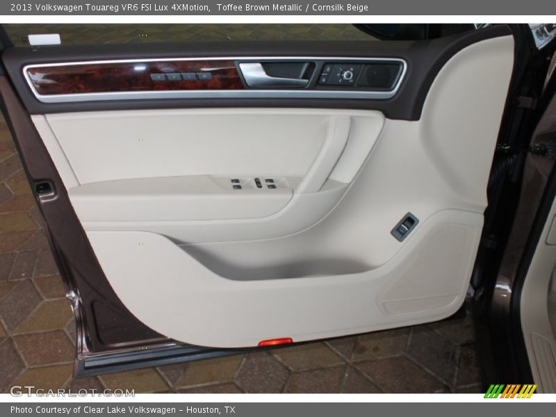 Toffee Brown Metallic / Cornsilk Beige 2013 Volkswagen Touareg VR6 FSI Lux 4XMotion