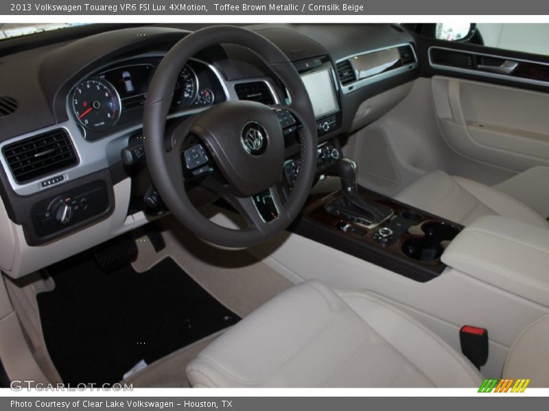 Toffee Brown Metallic / Cornsilk Beige 2013 Volkswagen Touareg VR6 FSI Lux 4XMotion