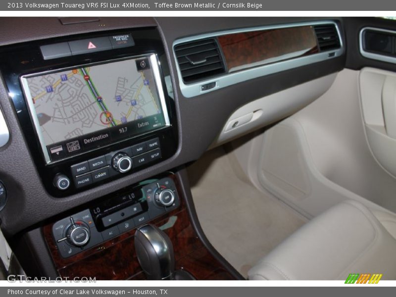 Toffee Brown Metallic / Cornsilk Beige 2013 Volkswagen Touareg VR6 FSI Lux 4XMotion