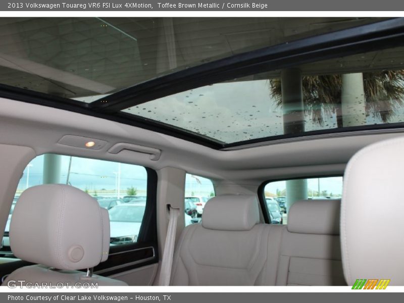 Toffee Brown Metallic / Cornsilk Beige 2013 Volkswagen Touareg VR6 FSI Lux 4XMotion