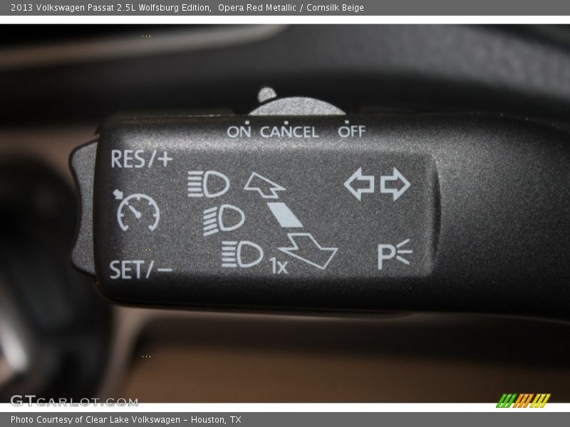 Controls of 2013 Passat 2.5L Wolfsburg Edition