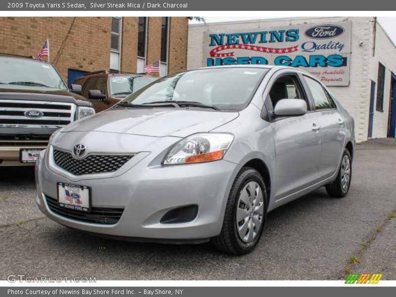 Silver Streak Mica / Dark Charcoal 2009 Toyota Yaris S Sedan