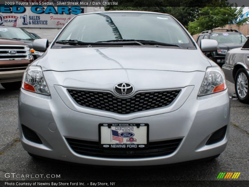 Silver Streak Mica / Dark Charcoal 2009 Toyota Yaris S Sedan