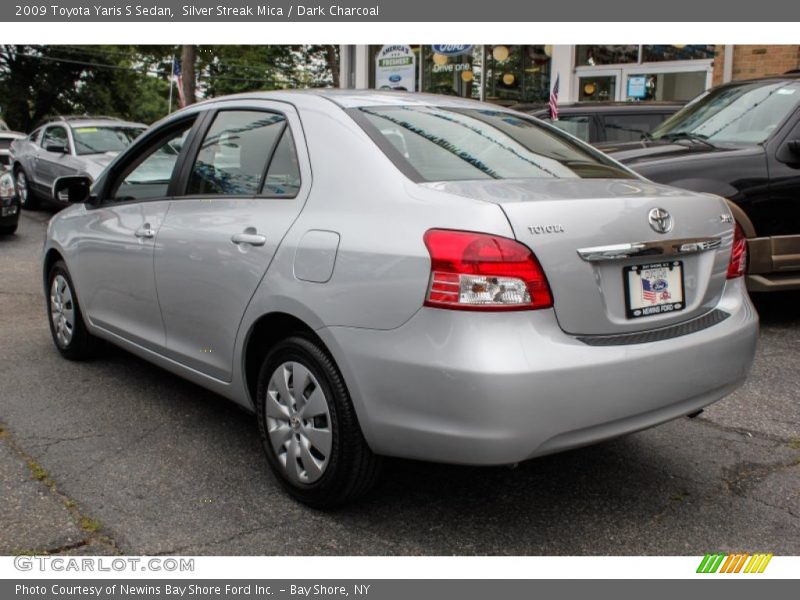 Silver Streak Mica / Dark Charcoal 2009 Toyota Yaris S Sedan