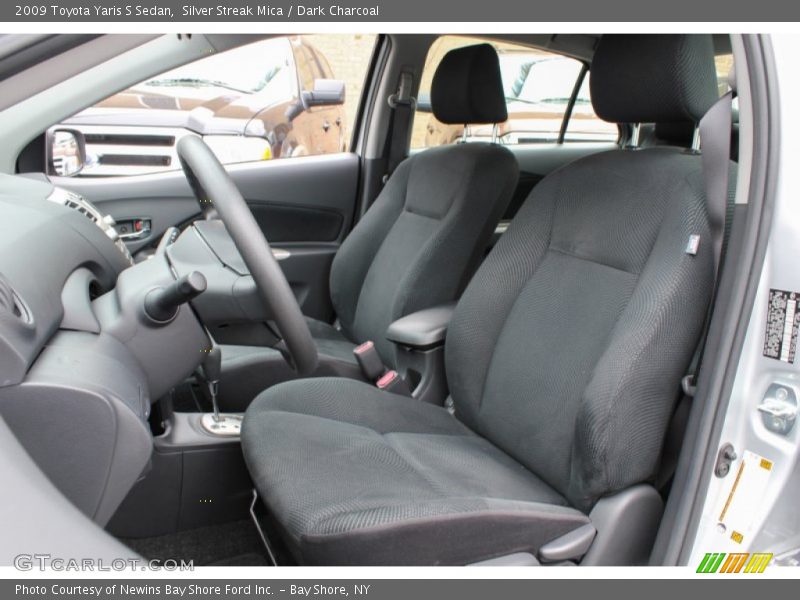 Silver Streak Mica / Dark Charcoal 2009 Toyota Yaris S Sedan