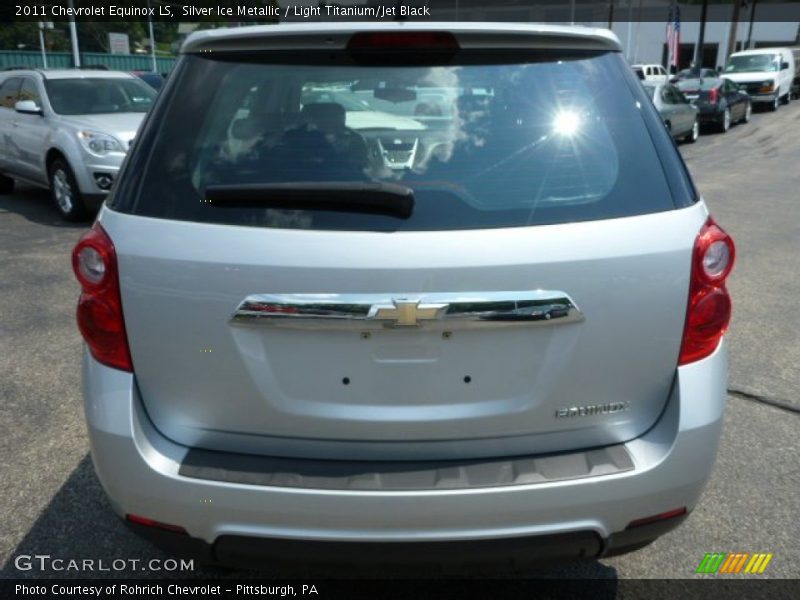 Silver Ice Metallic / Light Titanium/Jet Black 2011 Chevrolet Equinox LS
