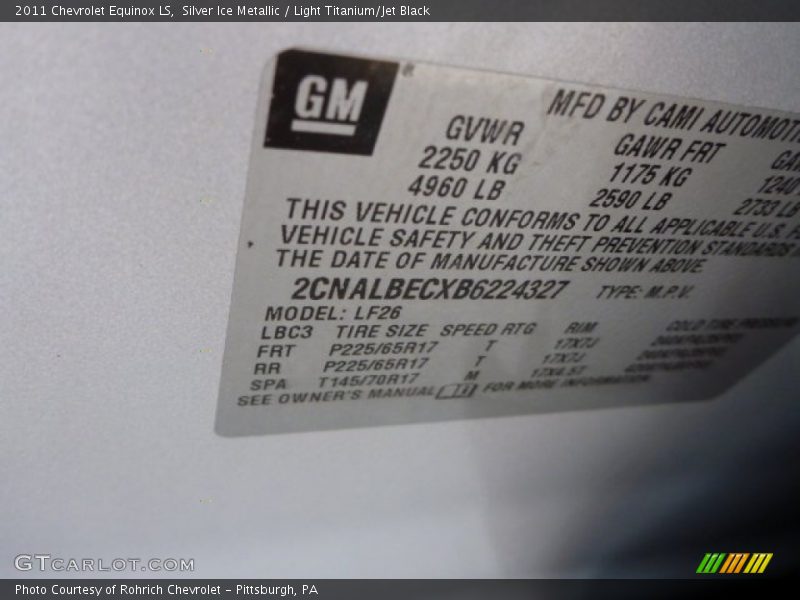 Silver Ice Metallic / Light Titanium/Jet Black 2011 Chevrolet Equinox LS