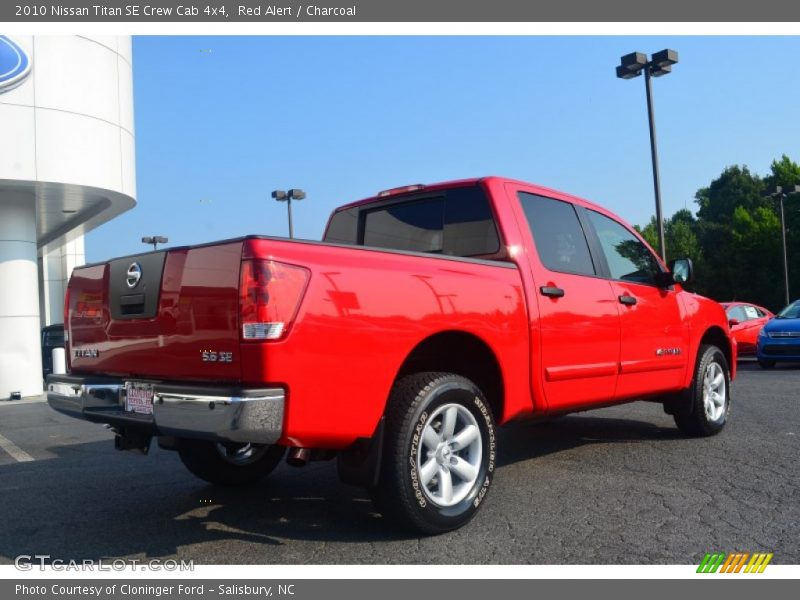 Red Alert / Charcoal 2010 Nissan Titan SE Crew Cab 4x4