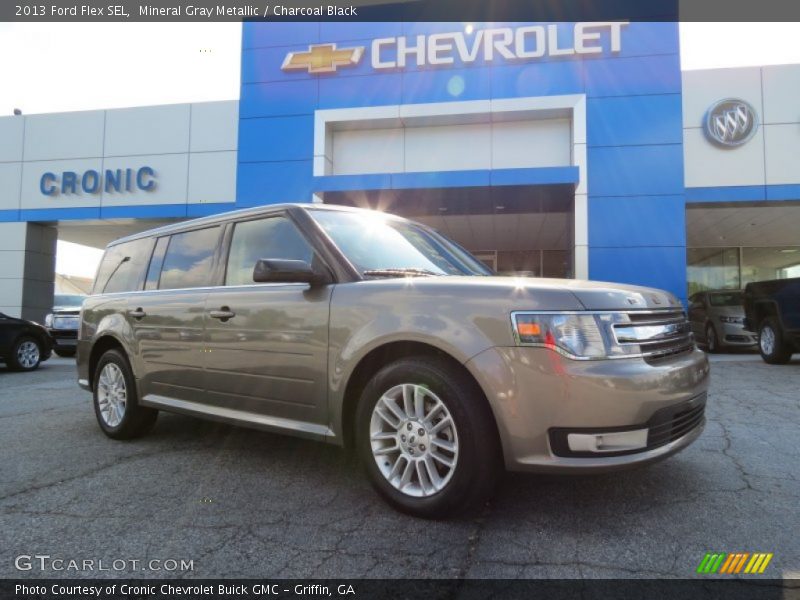 Mineral Gray Metallic / Charcoal Black 2013 Ford Flex SEL