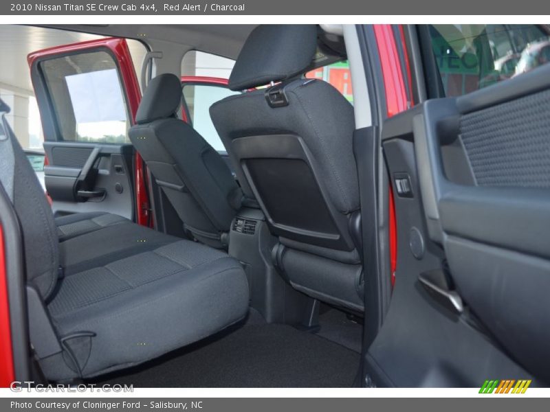 Red Alert / Charcoal 2010 Nissan Titan SE Crew Cab 4x4