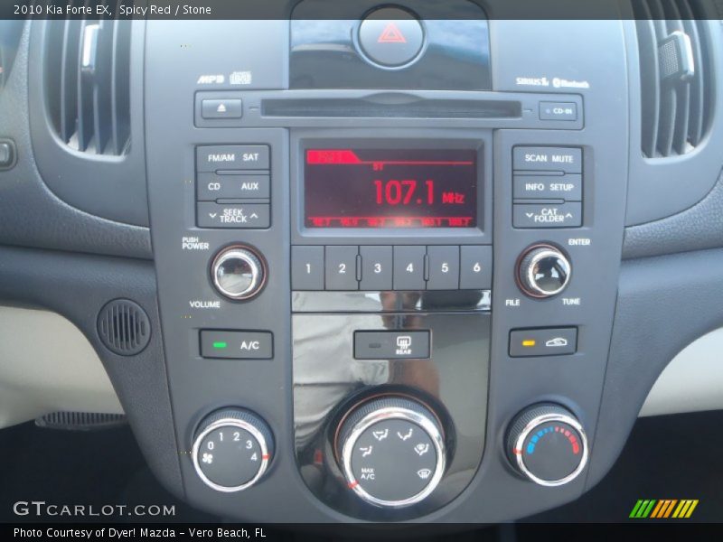 Controls of 2010 Forte EX