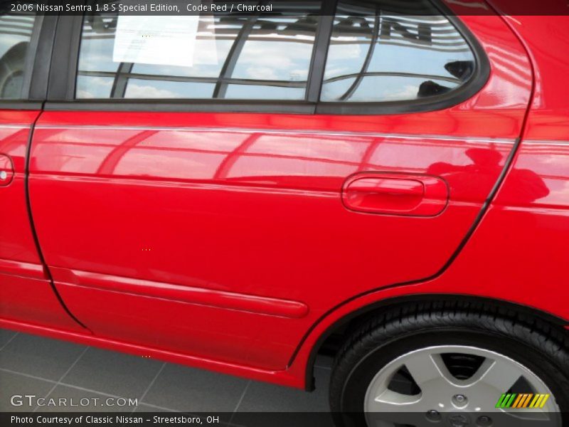 Code Red / Charcoal 2006 Nissan Sentra 1.8 S Special Edition