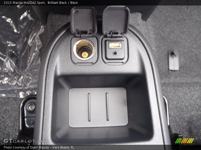 Brilliant Black / Black 2013 Mazda MAZDA2 Sport