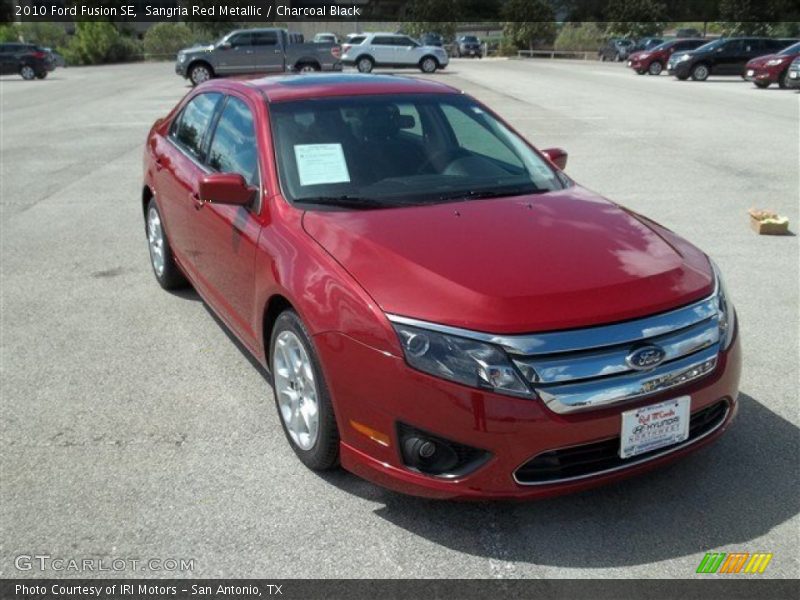 Sangria Red Metallic / Charcoal Black 2010 Ford Fusion SE