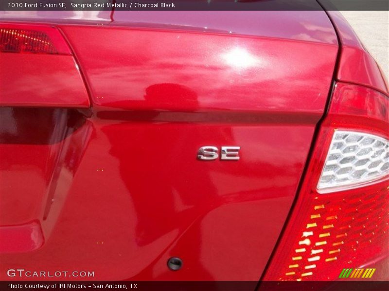 Sangria Red Metallic / Charcoal Black 2010 Ford Fusion SE