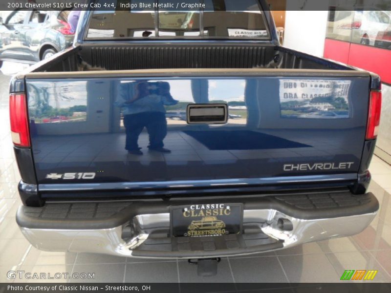 Indigo Blue Metallic / Graphite 2001 Chevrolet S10 LS Crew Cab 4x4
