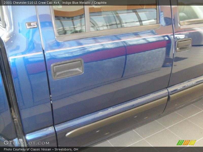 Indigo Blue Metallic / Graphite 2001 Chevrolet S10 LS Crew Cab 4x4