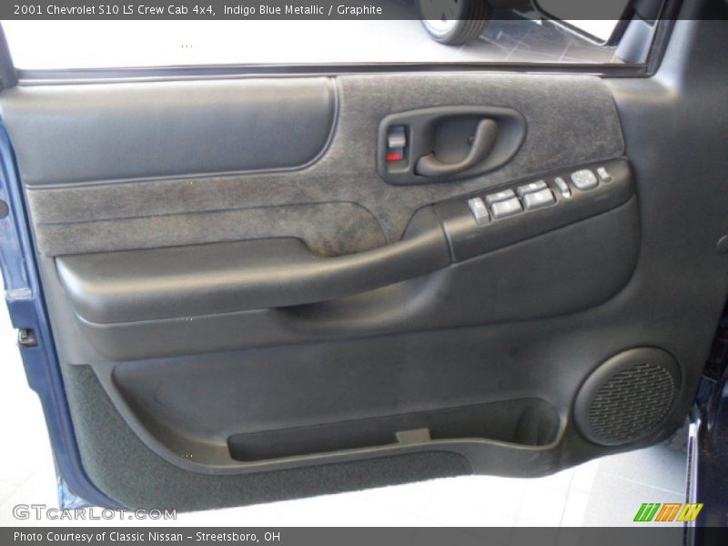 Indigo Blue Metallic / Graphite 2001 Chevrolet S10 LS Crew Cab 4x4