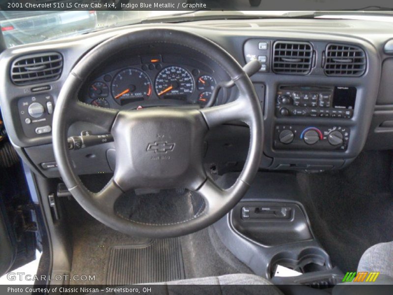 Indigo Blue Metallic / Graphite 2001 Chevrolet S10 LS Crew Cab 4x4