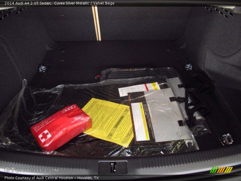  2014 A4 2.0T Sedan Trunk