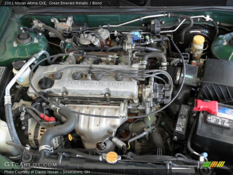 Green Emerald Metallic / Blond 2001 Nissan Altima GXE