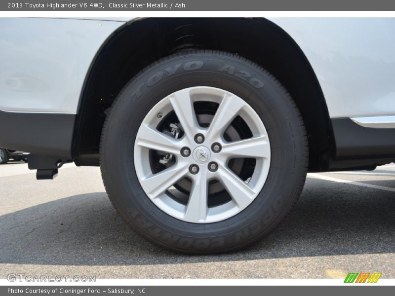 Classic Silver Metallic / Ash 2013 Toyota Highlander V6 4WD