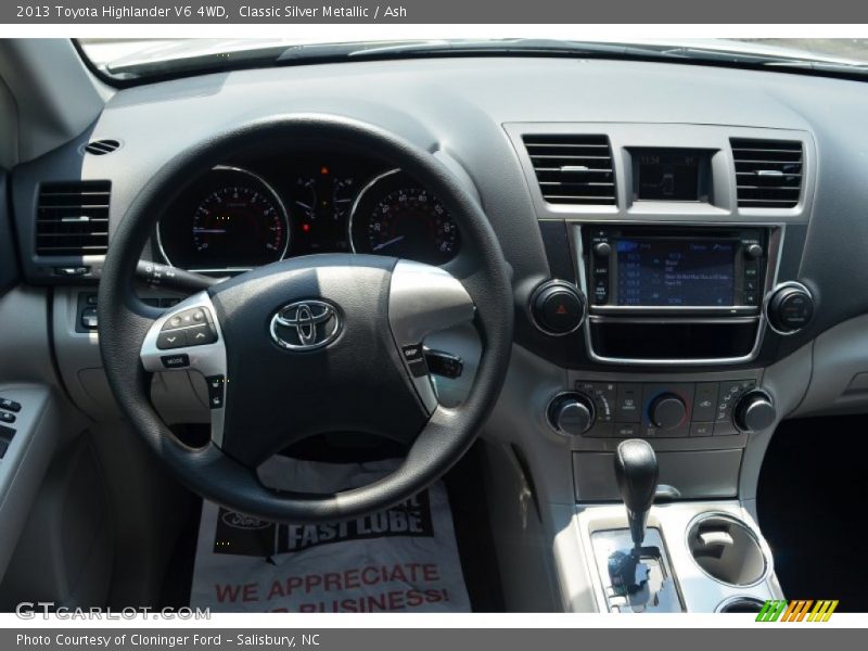 Classic Silver Metallic / Ash 2013 Toyota Highlander V6 4WD