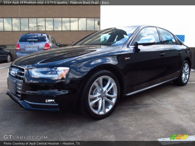 Front 3/4 View of 2014 S4 Premium plus 3.0 TFSI quattro