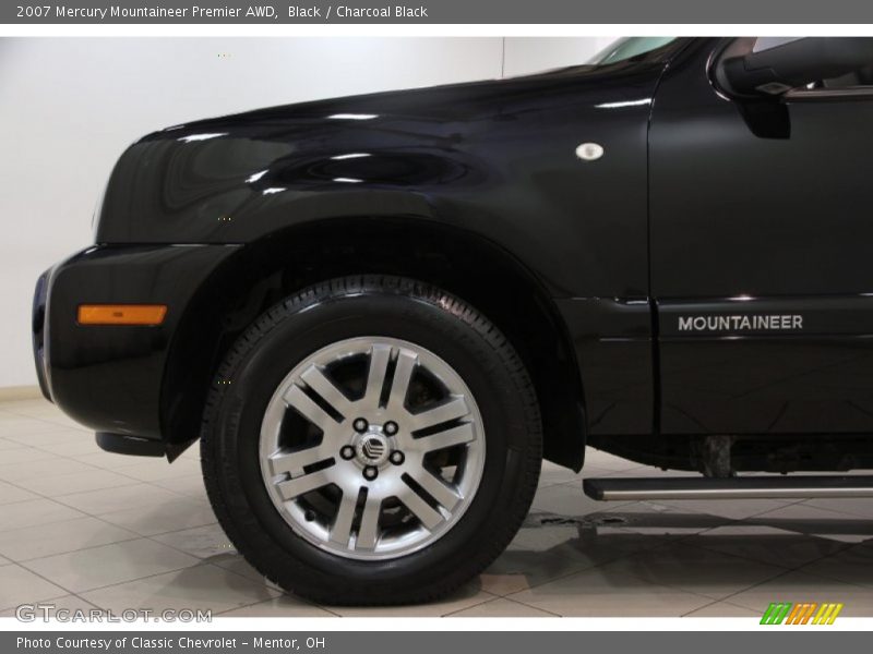 Black / Charcoal Black 2007 Mercury Mountaineer Premier AWD