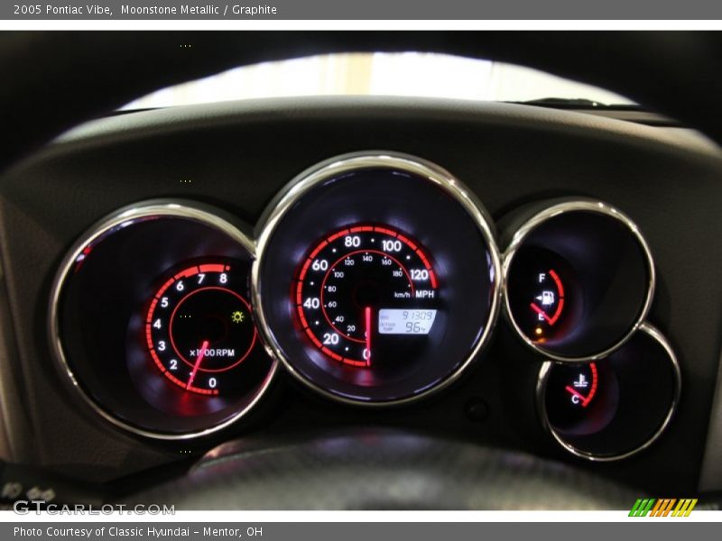 Moonstone Metallic / Graphite 2005 Pontiac Vibe