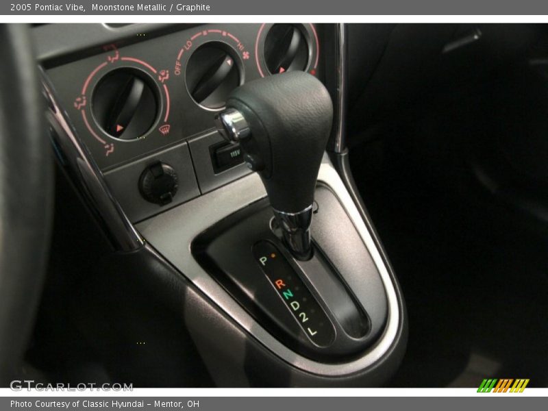 Moonstone Metallic / Graphite 2005 Pontiac Vibe