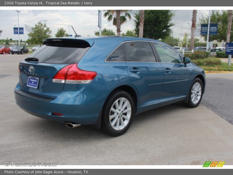 Tropical Sea Metallic / Ivory 2009 Toyota Venza I4