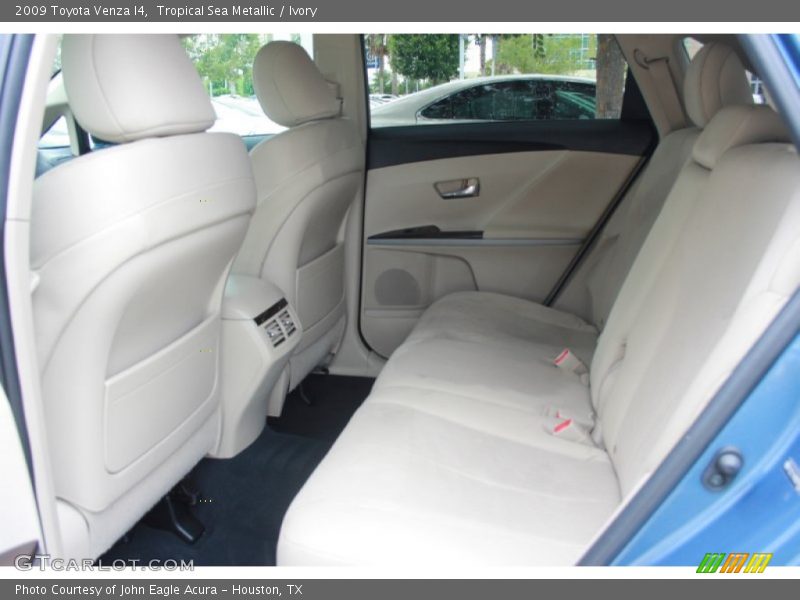 Rear Seat of 2009 Venza I4
